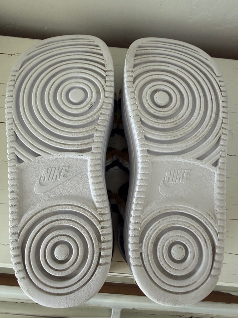 Nike Icon Classic Platform Sandals Strappy Sport Black Gold 9 - Picture 5 of 5